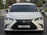 Lexus ES 250 2018 годаүшін18 850 000 тг. в Алматы – фото 2