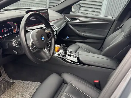 BMW 520 2022 года за 25 500 000 тг. в Алматы – фото 7