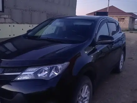 Toyota RAV4 2014 года за 9 200 000 тг. в Актобе – фото 2