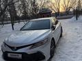 Toyota Camry 2021 года за 18 700 000 тг. в Астана