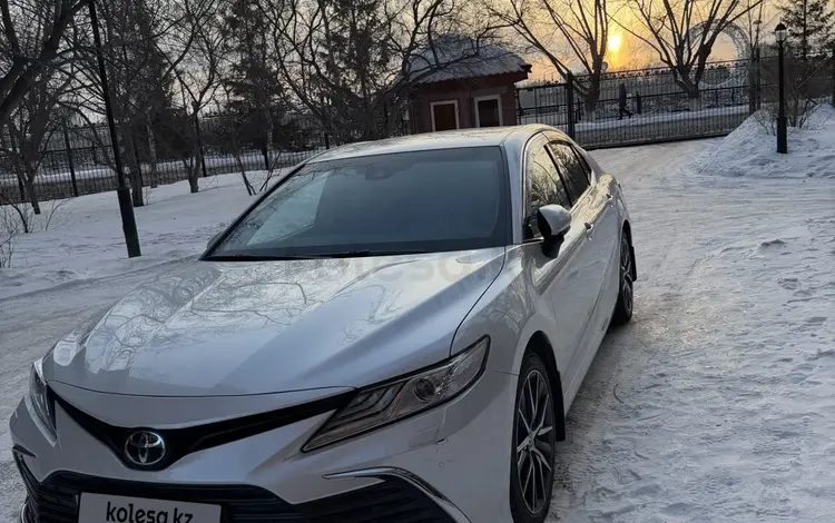 Toyota Camry 2021 года за 18 700 000 тг. в Астана