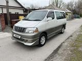 Toyota Grand Hiace 2000 годаүшін8 300 000 тг. в Талдыкорган