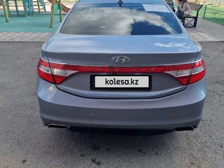 Hyundai Grandeur 2015 года за 4 000 000 тг. в Астана – фото 6