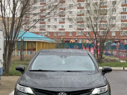 Toyota Camry 2018 года за 11 500 000 тг. в Уральск