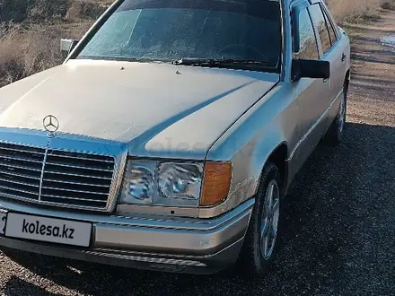 Mercedes-Benz E 300 1990 года за 1 100 000 тг. в Алматы – фото 3