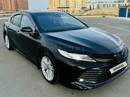 Toyota Camry 2019 года за 14 999 999 тг. в Актау – фото 2