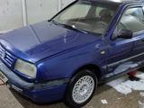 Volkswagen Vento 1993 годаfor1 000 000 тг. в Актобе