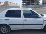 Volkswagen Vento 1993 года за 650 000 тг. в Актау – фото 4