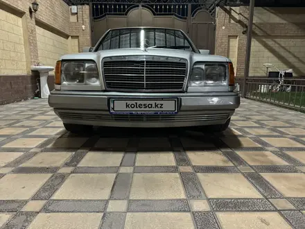 Mercedes-Benz E 320 1993 года за 2 390 000 тг. в Шымкент – фото 6