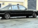 Mercedes-Benz S 600 1996 года за 6 000 000 тг. в Атырау – фото 3