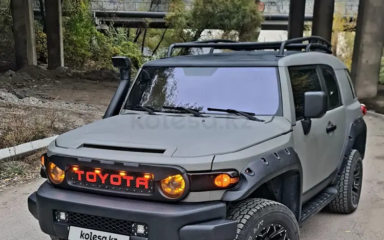 Toyota FJ Cruiser 2007 года за 13 500 000 тг. в Алматы