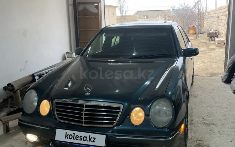 Mercedes-Benz E 320 2001 годаfor7 000 000 тг. в Жанаозен