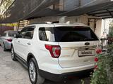 Ford Explorer 2015 года за 11 300 000 тг. в Алматы – фото 4
