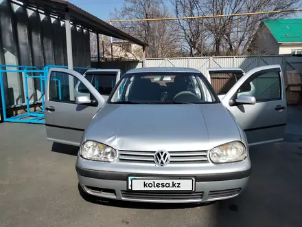 Volkswagen Golf 2001 года за 2 400 000 тг. в Алматы