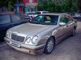 Mercedes-Benz E 280 1996 годаүшін3 000 000 тг. в Караганда