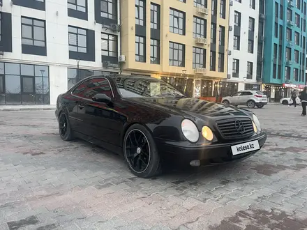 Mercedes-Benz CLK 320 1999 года за 3 300 000 тг. в Актау – фото 18