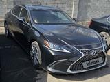 Lexus ES 250 2019 года за 20 500 000 тг. в Алматы – фото 2