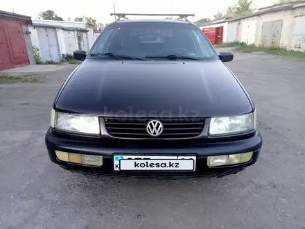 Volkswagen Passat 1995 года за 1 899 999 тг. в Караганда – фото 17