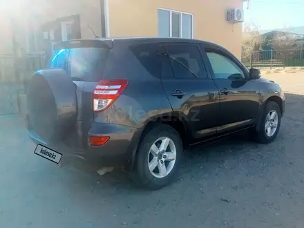 Toyota RAV4 2011 года за 5 200 000 тг. в Атырау – фото 10