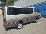 Toyota Hiace 1995 годаүшін3 300 000 тг. в Усть-Каменогорск – фото 2