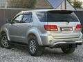 Toyota Fortuner 2006 года за 8 200 000 тг. в Актобе – фото 4