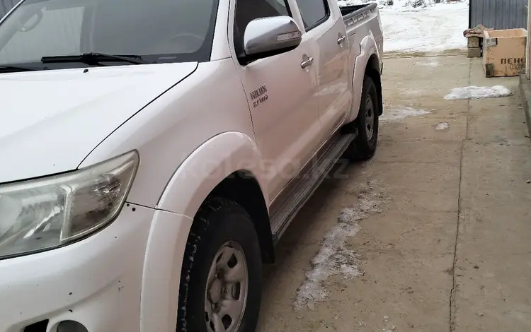 Toyota Hilux 2013 года за 9 000 000 тг. в Атырау