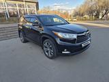 Toyota Highlander 2015 годаүшін15 450 000 тг. в Петропавловск – фото 2