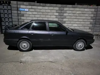 Audi 80