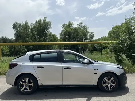 Chevrolet Cruze 2013 года за 3 000 000 тг. в Алматы – фото 4
