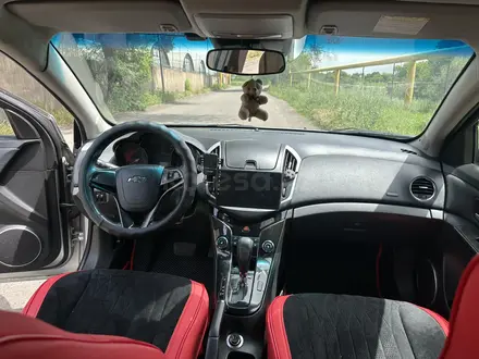 Chevrolet Cruze 2013 года за 3 000 000 тг. в Алматы – фото 8