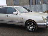 Mercedes-Benz E 230 1996 годаүшін1 600 000 тг. в Тараз – фото 3