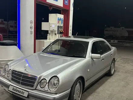 Mercedes-Benz E 55 AMG 1998 года за 5 000 000 тг. в Алматы – фото 6