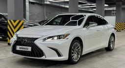 Lexus ES 200 2022 годаfor17 200 000 тг. в Астана – фото 2