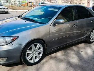 Toyota Camry, 2005