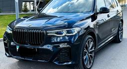 BMW X7 2022 года за 51 000 000 тг. в Астана