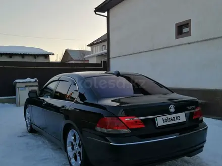 BMW 750 2006 года за 6 500 000 тг. в Алматы – фото 6