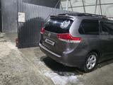 Toyota Sienna 2013 года за 11 000 000 тг. в Талдыкорган – фото 2