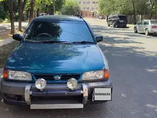 Nissan Avenir, 1995