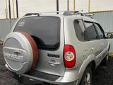 Chevrolet Niva 2012 года за 3 500 000 тг. в Атырау – фото 3