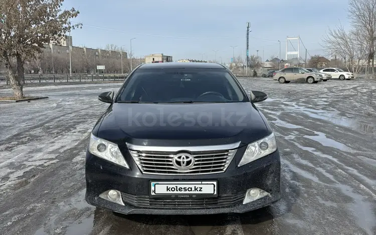 Toyota Camry 2014 года за 10 000 000 тг. в Семей