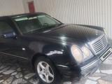 Mercedes-Benz E 240 1999 года за 2 600 000 тг. в Шу – фото 2