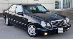 Mercedes-Benz E 200 1999 года за 4 500 000 тг. в Караганда – фото 2