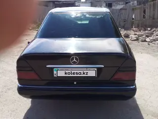 Mercedes-Benz E-Class, 1991