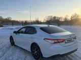 Toyota Camry 2020 годаүшін12 000 000 тг. в Караганда – фото 5