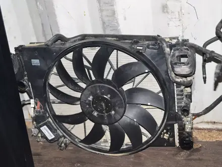 Радиатор на Мерседес ML350 W164 за 3 000 тг. в Алматы – фото 10