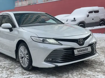 Toyota Camry 2018 года за 13 800 000 тг. в Алматы – фото 39