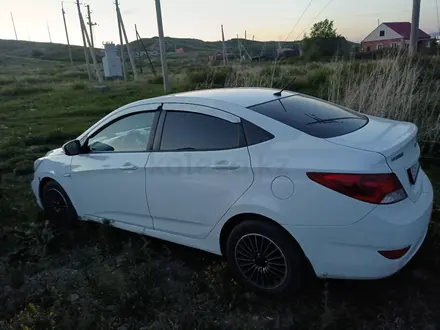 Hyundai Accent 2014 года за 3 999 000 тг. в Усть-Каменогорск – фото 3