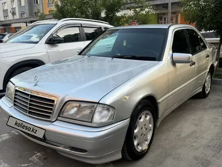 Mercedes-Benz C 200 1998 года за 2 790 000 тг. в Алматы