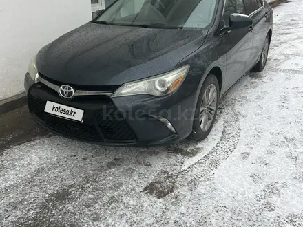 Toyota Camry 2016 года за 7 000 000 тг. в Атырау