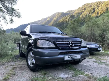 Mercedes-Benz ML 320 1998 года за 3 700 000 тг. в Отеген-Батыр